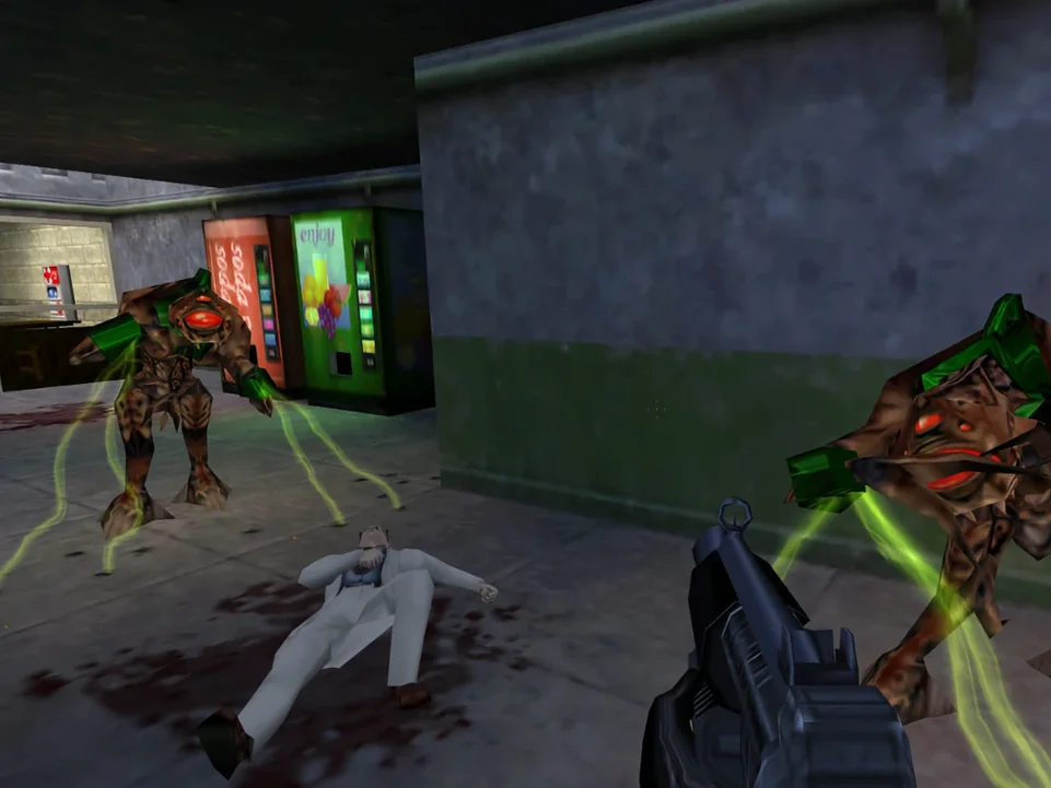 Half-Life Source Build — view 3 Half-Life Source interface, view 3